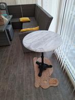 Marmer tafeltje, Ophalen