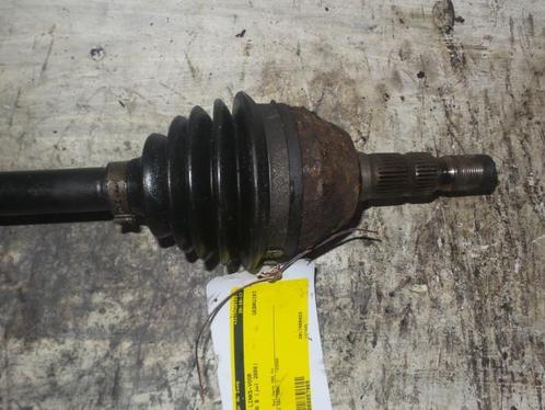 Aandrijfas links-voor van een Opel Zafira B, Auto-onderdelen, Remmen en Aandrijving, Opel, Gebruikt, 3 maanden garantie, Ophalen of Verzenden