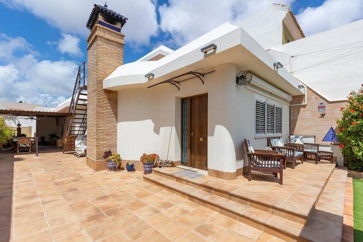 Gerenoveerde half-vrijstaande villa Los Balcones, Immo, Buitenland, Spanje, Woonhuis, Overige