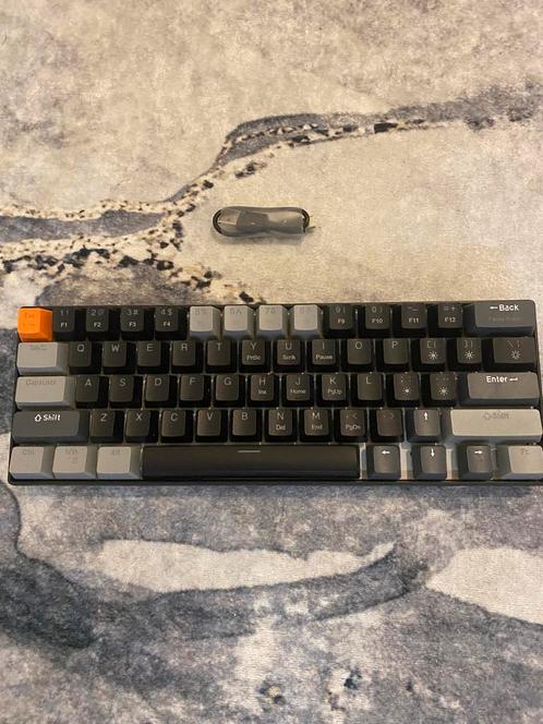 Gaming toetsenbord, 2 gaming muizen, Computers en Software, Toetsenborden, Zo goed als nieuw, Qwerty, Bedraad, Toetsenbord en muis-set