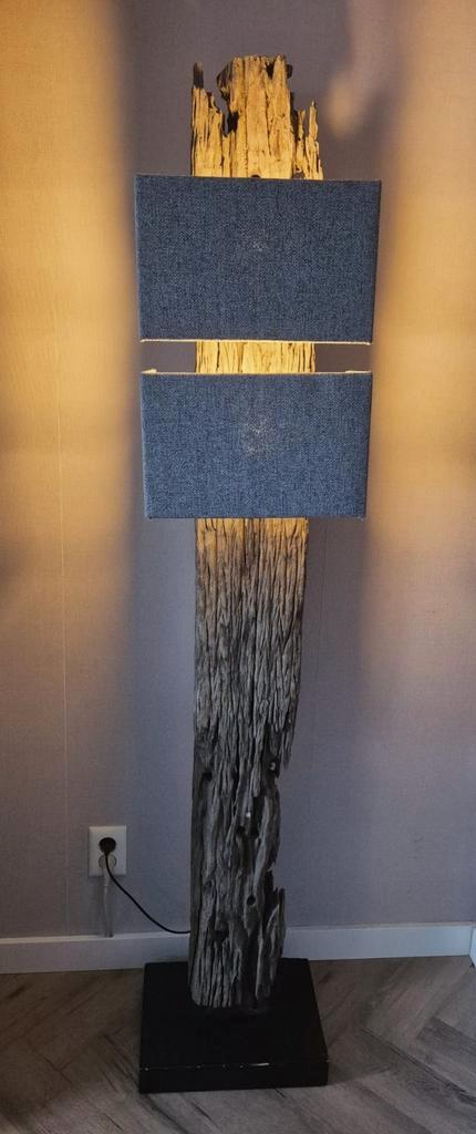 Unieke set: Spoorbiels lamp & Wijnrek, Huis en Inrichting, Lampen | Vloerlampen, Gebruikt, Ophalen