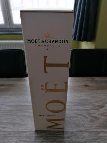 Moet & Chandon Champagne 