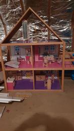 Houten huis voor speelpoppen zoals Barbie, Kinderen en Baby's, Speelgoed | Poppenhuizen, Ophalen, Gebruikt, Poppenhuis
