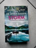 Boek Lucinda Riley - Storm, Boeken, Gelezen, België, Lucinda Riley, Ophalen of Verzenden