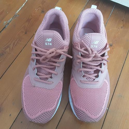 Zeer mooie sneakers New Balance, Maat 38, Perfecte staat, Kleding | Dames, Schoenen, Zo goed als nieuw, Sneakers, Ophalen of Verzenden