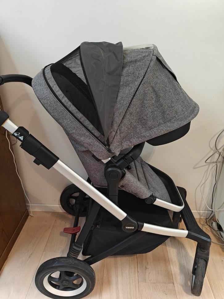Thule sleek kinderwagen, Kinderen en Baby's, Kinderwagens en Combinaties, Gebruikt, Kinderwagen, Ophalen