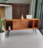Vintage open boekenkastje / lowboard, Ophalen of Verzenden, Gebruikt, Teakhout, Midcentury