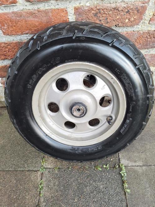 Voorband met velg en schijfrem 50cc scooter, Fietsen en Brommers, Brommeronderdelen | Algemeen, Zo goed als nieuw, Carburateur