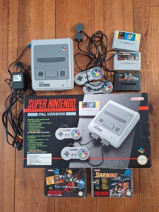 SNES CIB + 3 games, Games en Spelcomputers, Spelcomputers | Nintendo Super NES, Zo goed als nieuw, Met 2 controllers, Met games