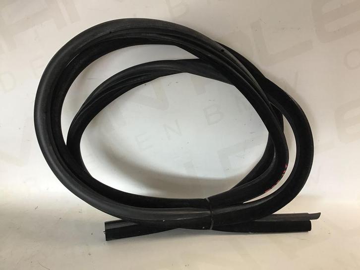 Deurrubber rechtsvoor suède BMW E60/E61, Autos : Pièces & Accessoires, Carrosserie & Tôlerie, BMW, Utilisé, Enlèvement ou Envoi