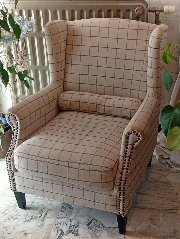 Leuke oorstoel met hocker, Huis en Inrichting, Fauteuils, Ophalen