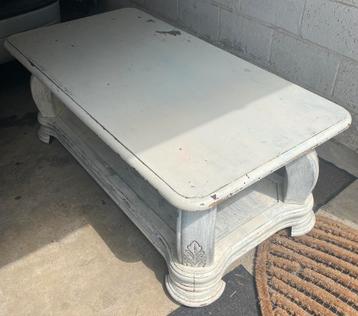 eikenhouten salontafel beschikbaar voor biedingen