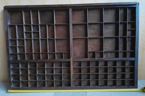 Oude donkerbruine houten printerkastlade, Antiek en Kunst, Antiek | Woonaccessoires, Ophalen