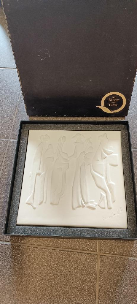 Met Kunst aan Tafel: Bord van Fernand Vanderplancke, Antiek en Kunst, Antiek | Servies los, Ophalen of Verzenden