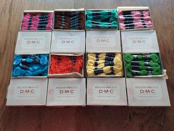 Lot de 83 fils à broder DMC, Enlèvement ou Envoi, Comme neuf, Broderies à la main, Fil à broder ou Soie