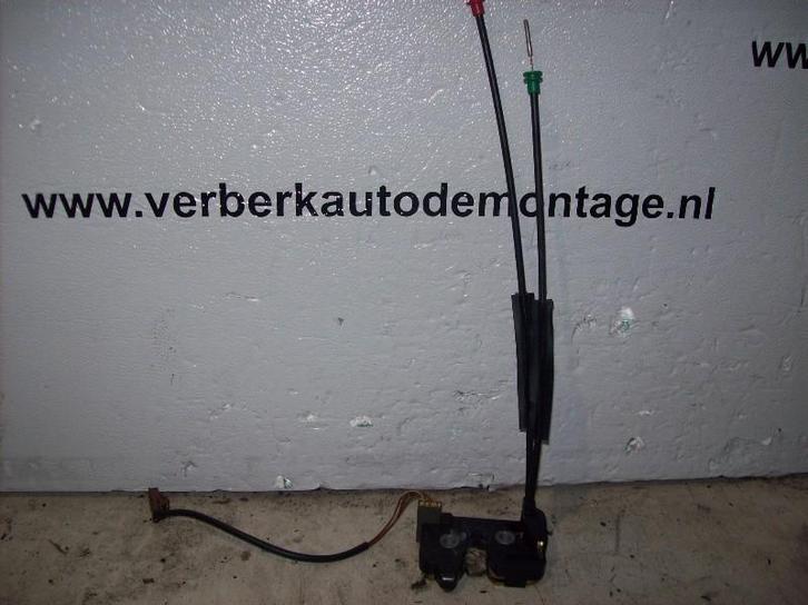 SLOTVANGER ACHTERKLEP Fiesta 5 (JD / JH) (2s61-a43101-bd), Auto-onderdelen, Carrosserie, Ford, Gebruikt