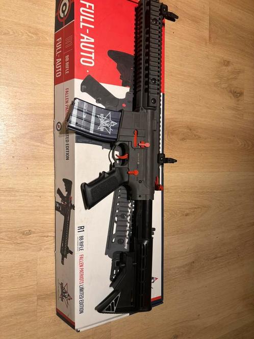 falen patriots limited edition ( airsoftgun ), Hobby en Vrije tijd, Wargaming, Zo goed als nieuw, Ophalen
