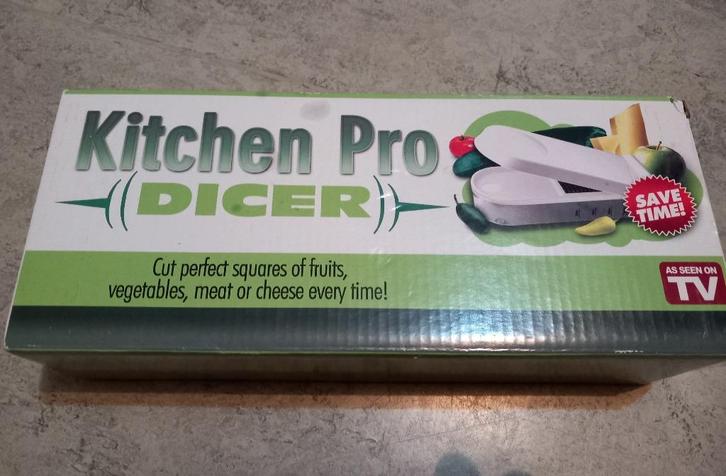 Keukenprofessional (fruit- en groentesnijden), Huis en Inrichting, Keuken | Bestek, Zo goed als nieuw, Inox of Chroom, Vaatwasserbestendig