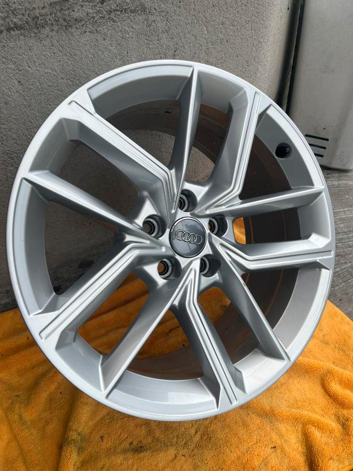 🔥 Audi A5/S5 18” OEM velgen (8W0 601 025 FL) – Set DEAL! 🔥, Auto-onderdelen, Banden en Velgen, Velg(en), Personenwagen, Gebruikt