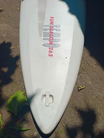 Windsurfboard slalom