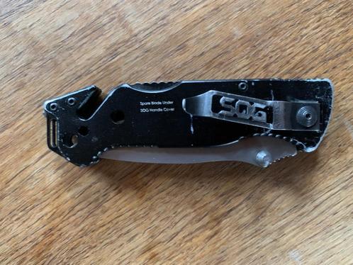 SOG Escape zwarte gedeeltelijke golfbeker ZG staat, Hobby en Vrije tijd, Overige Hobby en Vrije tijd, Gebruikt, Verzenden