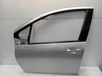 PORTIER LINKS VOOR Toyota Yaris III (P13) (01-2010/09-2020), Auto-onderdelen, Gebruikt, Links, Toyota, Deur