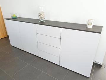 Licht grijze living meubels beschikbaar voor biedingen