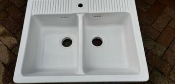 Grote Xl keukenspoelbak- nieuwe staat beschikbaar voor biedingen