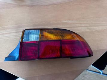 BMW Z3 achterlicht rechts 63 21 8 389 712 beschikbaar voor biedingen