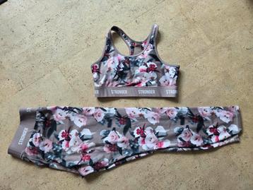 STRONGER legging en sport bh beschikbaar voor biedingen