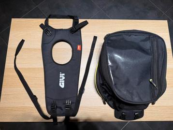 Givi Easy-T tanktas beschikbaar voor biedingen