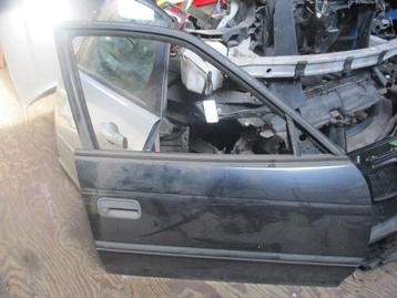 PORTIER RECHTS VOOR Opel Astra F (53 / 54 / 58 / 59) beschikbaar voor biedingen