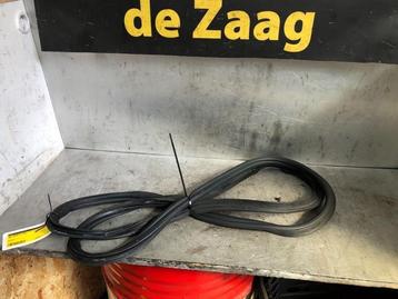 Portierrubber 4Deurs rechts-achter van een Seat Ibiza beschikbaar voor biedingen