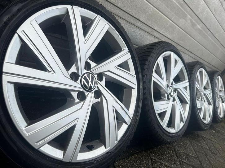 18 inc VW Golf 7 8 MK8 E-golf Touran Caddy  Seat Leon velgen, Auto-onderdelen, Banden en Velgen, Banden en Velgen, Winterbanden