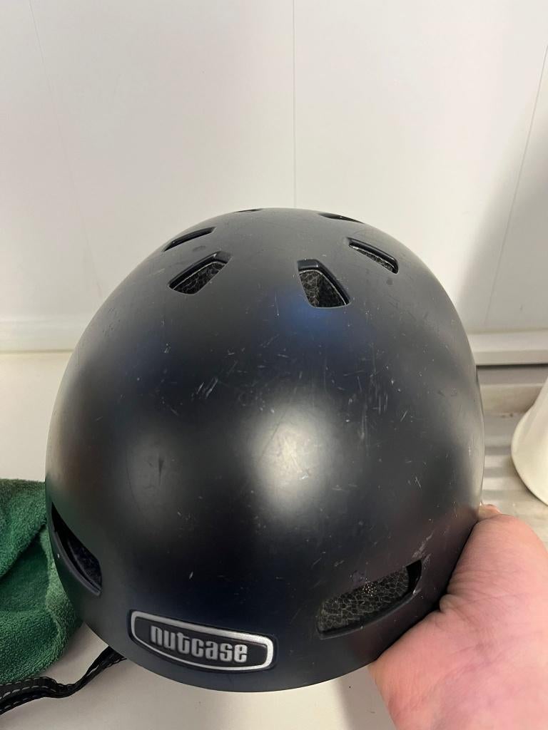 Fietshelm Nutcase zwart maat M, Gebruikt, M, Jongen of Meisje, Ophalen of Verzenden