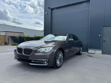 BMW 730Ld FACELIFT 1 EIG/XENON/SOFTCLOSE/PANO/KEYLESS beschikbaar voor biedingen