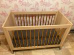 Houten babywieg + 2 bedovertrekken, Kinderen en Baby's, Babywiegjes en Ledikanten, Ophalen, Gebruikt, Wieg