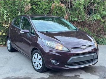 Ford fiesta 119.000km goede staat 1.6 diesel 4200€ gekeurd beschikbaar voor biedingen