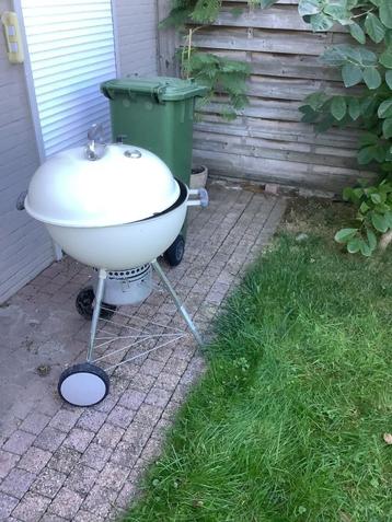 Weber barbecue beschikbaar voor biedingen