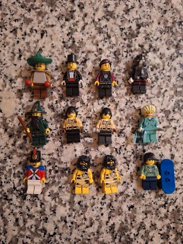 Verzameling lego minifigs  beschikbaar voor biedingen