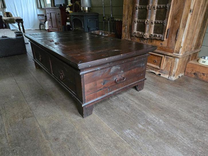 Massief houten salontafel/kist 140 x 80 x 45 cm, Huis en Inrichting, Tafels | Salontafels, Zo goed als nieuw, Minder dan 50 cm