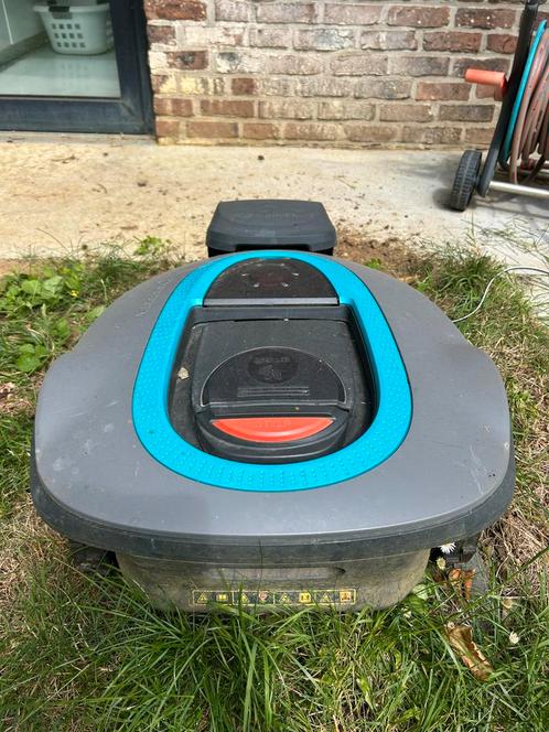 Gardena Smart Sileno 1600+, Tuin en Terras, Robotmaaiers, Zo goed als nieuw, 20 tot 25 cm, Met regensensor, Bestuurbaar via app