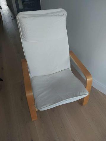 2 IKEA Ärsunda stoelen – €10/st of €15 samen beschikbaar voor biedingen