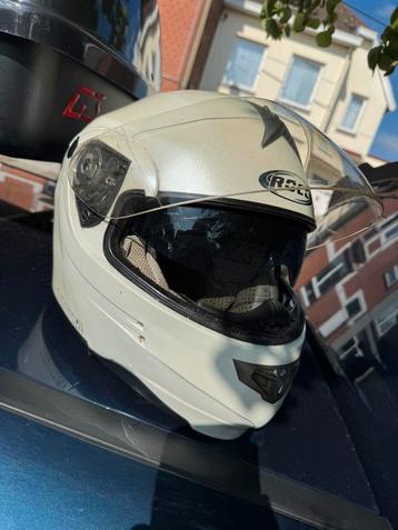 Casque de moto beschikbaar voor biedingen