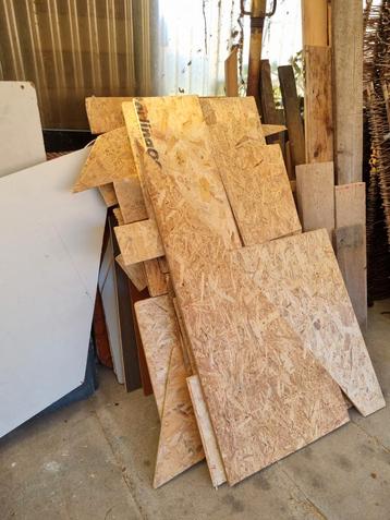 Hout  beschikbaar voor biedingen