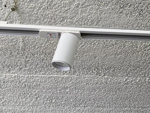 LED spots op rails – 3-fasig, Huis en Inrichting, Lampen | Spots, Gebruikt, Plafondspot of Wandspot, Metaal of Aluminium, Led