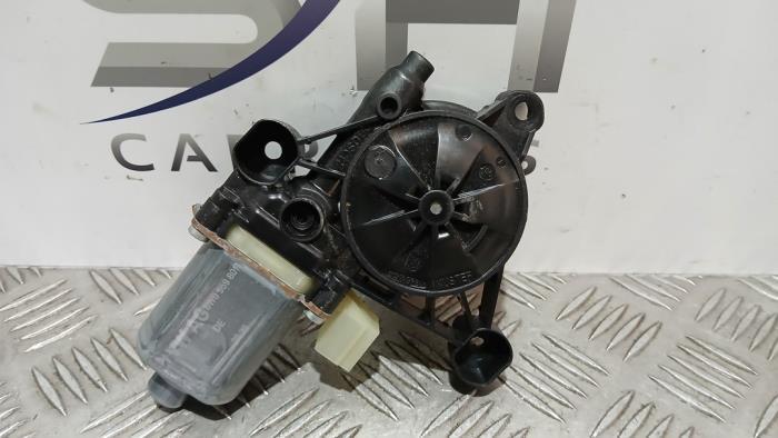Moteur de vitre portière d'un Audi A5, Autos : Pièces & Accessoires, Carrosserie & Tôlerie, Audi, Utilisé, 3 mois de garantie