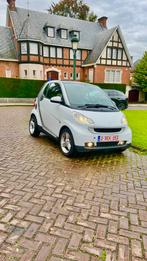 Smart fortwo 1.0I essence ️ euro 5 ac toit panoramique, Auto's, Smart, Automaat, Euro 5, Wit, Grijs