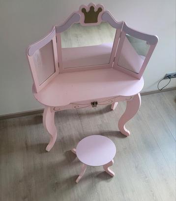 Houten roze kaptafel kind make up tafel met krukje beschikbaar voor biedingen