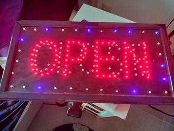 Lichtbord open/close  beschikbaar voor biedingen
